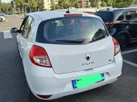 Usata Renault Clio III 75 CV (55 kW) 2012 Bianco Berlina