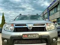 Usata Dacia Duster Lauréate 90 CV (66 kW) 2011 Grigio SUV