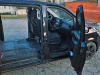 Usata Mercedes Vito 160 CV (117 kW) 2015 Nero Furgone