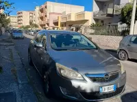 Usata Opel Astra 60 CV (44 kW) 2010 Grigio Berlina