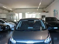 Usata Kia Picanto Urban 67 CV (49 kW) 2022 Grigio Utilitaria