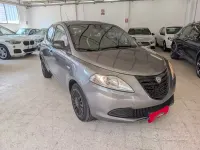 Usata Lancia Ypsilon Silver 69 CV (50 kW) 2014 Grigio Utilitaria