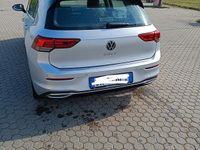 Usata VW Golf VIII Life 131 CV (96 kW) 2023 Grigio Berlina