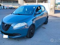 Usata Lancia Ypsilon Gold 69 CV (50 kW) 2015 Grigio Utilitaria