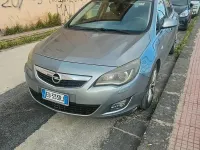 Usata Opel Astra Cosmo 110 CV (80 kW) 2010 Berlina