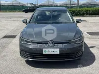 Usata VW Golf VIII Life 116 CV (85 kW) 2024 Grigio Utilitaria