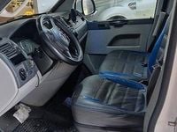 Usata VW Caravelle 180 CV (132 kW) 2013 Furgone