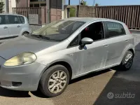 Usata Fiat Grande Punto Active 75 CV (55 kW) 2008 Grigio Utilitaria