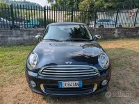 Usata Mini ONE 75 CV (55 kW) 2013 Bluazzurro Utilitaria