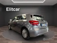 Usata Mercedes A180 Executive 122 CV (89 kW) 2015 Grigio montagna Berlina