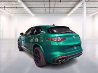 Nuova Alfa Romeo Stelvio Quadrifoglio 519 CV (381 kW) 2026 Verde metallizzato SUV