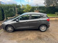 Usata Ford Fiesta 75 CV (55 kW) 2021 Grigio Berlina
