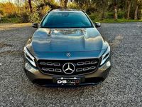 Usata Mercedes GLA200 169 CV (124 kW) 2018 Grigio SUV