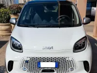 Usata Smart ForFour Electric Drive Passion 41 kW (56 CV) 2021 Bianco Utilitaria