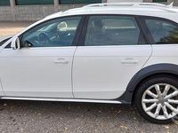 Käytetty Audi A4 Allroad Ambiente 240 HP (176 kW) 2010 Valkoinen Farmari