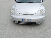 Usata VW New Beetle 90 CV (66 kW) 1999 Grigio Utilitaria