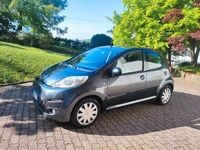 Usata Peugeot 107 68 CV (50 kW) 2014 Grigio Utilitaria