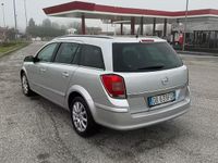 Usata Opel Astra 105 CV (77 kW) 2006 Grigio Station wagon