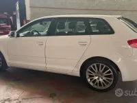 Usata Audi A3 Sportback Ambition 105 CV (77 kW) 2012 Bianco Utilitaria