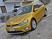 Usata VW Golf VII Business 116 CV (85 kW) 2018 Oro Berlina