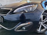 Usata Peugeot 308 SW Allure 120 CV (88 kW) 2017 Blu Station wagon