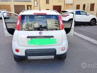 Gebraucht Fiat Panda 4x4 75 PS (55 kW) 2023 Weiß Kleinwagen