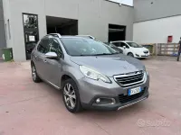 Usata Peugeot 2008 Allure 92 CV (67 kW) 2014 Grigio SUV