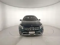 Usata Mercedes GLA200 136 CV (100 kW) 2019 Blu/azzurro SUV