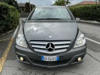 Usata Mercedes 180 109 CV (80 kW) 2010 Grigio Berlina