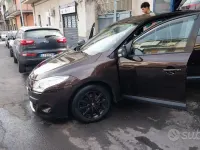Usata Renault Mégane III 110 CV (80 kW) 2012 Marrone Berlina