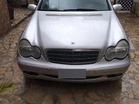 Usata Mercedes 220 2004 Grigio Berlina