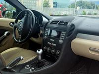 Usata Mercedes SLK200 163 CV (119 kW) 2006 Blu/azzurro Cabrio