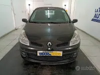 Usata Renault Clio 98 CV (72 kW) 2006 Nero Utilitaria