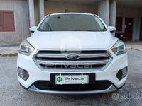 Usata Ford Kuga S 120 CV (88 kW) 2019 Bianco SUV