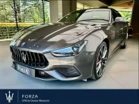 Usata Maserati Ghibli 581 CV (427 kW) 2021 Grigio maratea Berlina