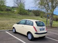 Usata Lancia Ypsilon 60 CV (44 kW) 2007 Beige Utilitaria