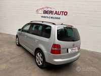 Usata VW Touran 104 CV (76 kW) 2006 Grigio Monovolume
