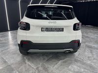 Usata Jeep Avenger Altitude 101 CV (74 kW) 2023 Bianco SUV