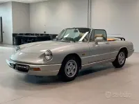 Usata Alfa Romeo Spider 106 CV (77 kW) 1991 Grigio Cabrio
