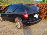 usata Chrysler Voyager 2.5 7 posti