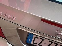 Usata Mercedes 280 177 CV (130 kW) 2005 Marrone Berlina
