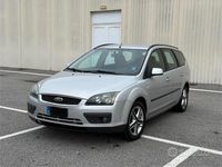 Usata Ford Focus 90 CV (66 kW) 2008 Grigio Station wagon