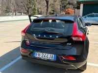 Usata Volvo V40 Ocean Race 120 CV (88 kW) 2017 Nero Berlina