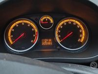 Usata Opel Corsa 85 CV (62 kW) 2011 Nero Utilitaria