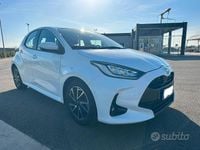 Usata Toyota Yaris Trend 72 CV (52 kW) 2023 Bianco Utilitaria