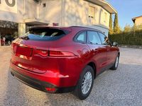 Begagnad Jaguar F-Pace Portfolio 180 HK (132 kW) 2018 Röd SUV