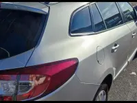 Usata Renault Mégane GrandTour LIMITED 110 CV (80 kW) 2015 Argento Station wagon