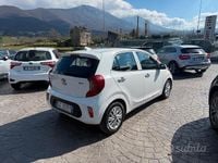 Usata Kia Picanto Style 65 CV (47 kW) 2021 Bianco Utilitaria