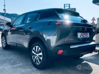 Usata Peugeot 2008 Active 101 CV (74 kW) 2020 Grigio SUV