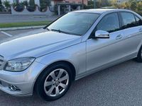 Usata Mercedes C220 Avantgarde 170 CV (125 kW) 2009 Argento Berlina